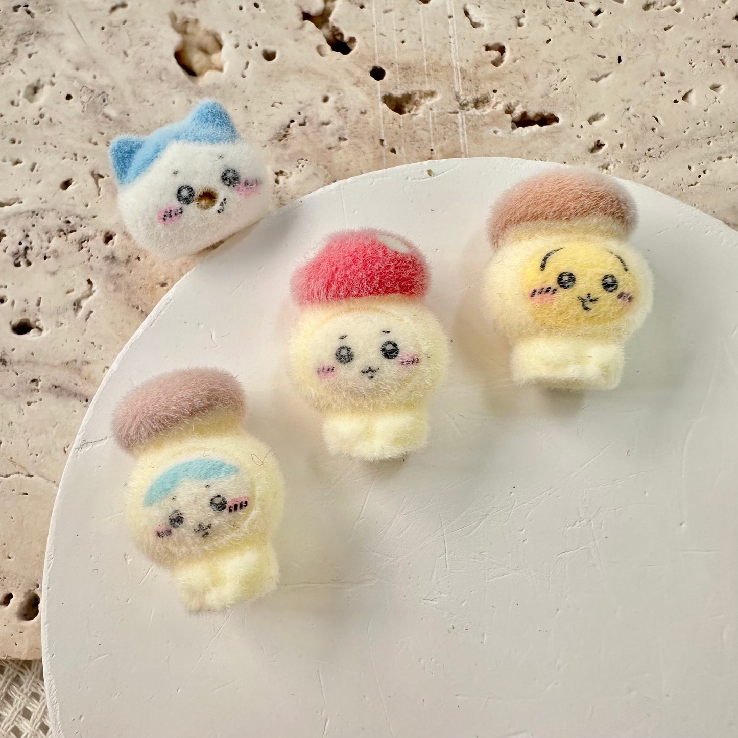 Velvet Beads: Mushroom Chiikawa & Friends