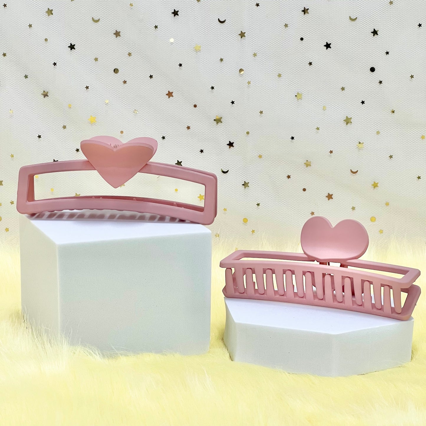 Matte Claw Clip: Boxed Heart Claw Clip