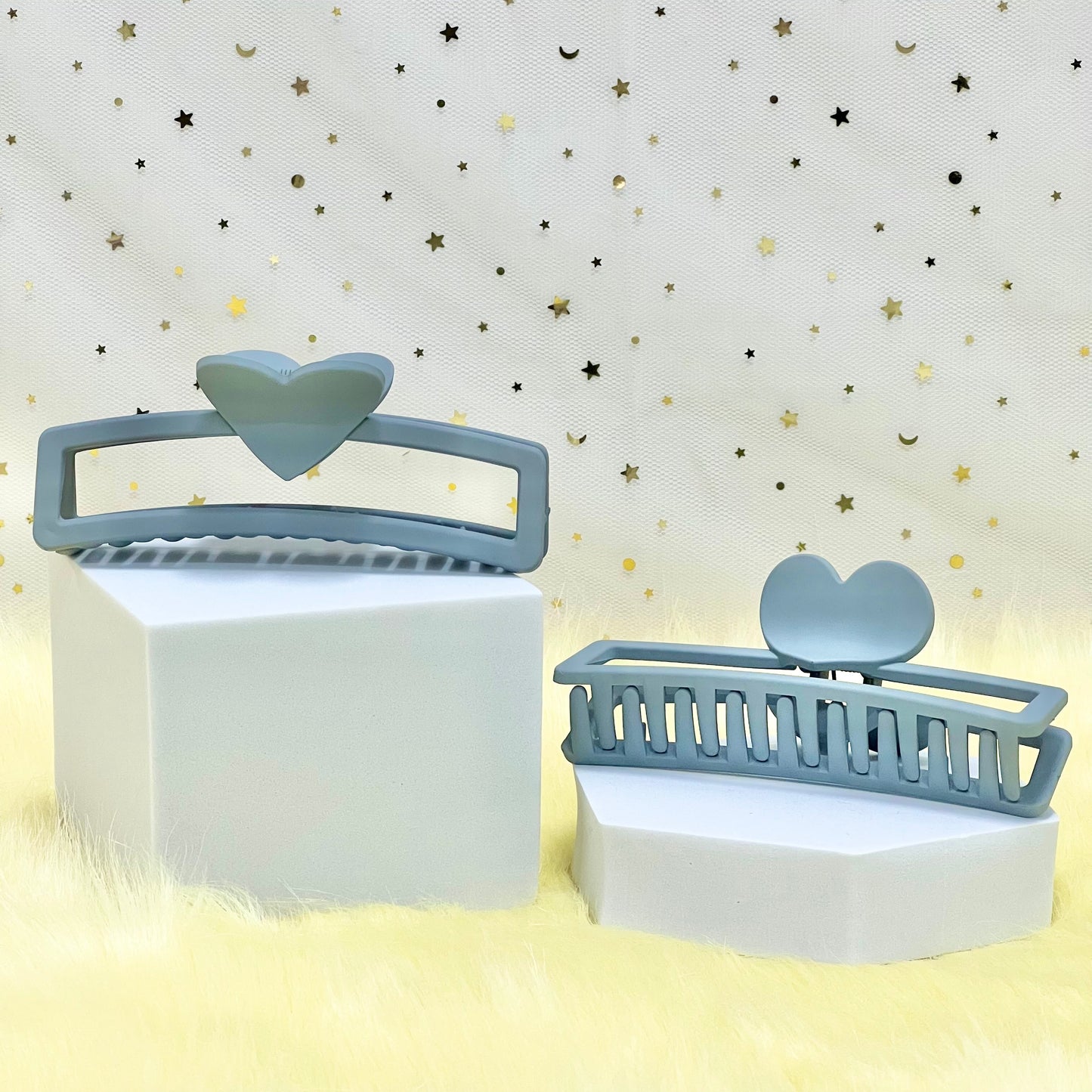 Matte Claw Clip: Boxed Heart Claw Clip