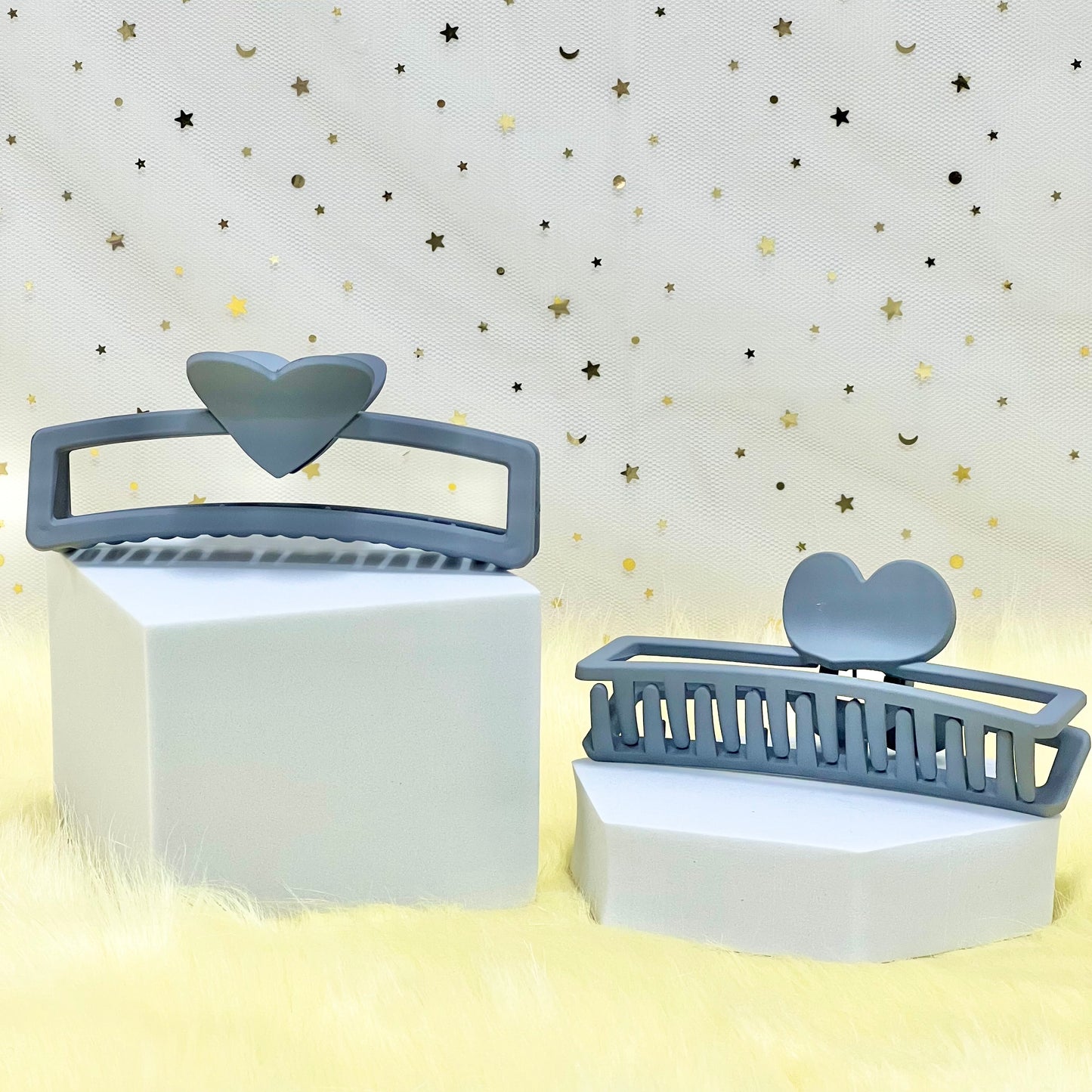 Matte Claw Clip: Boxed Heart Claw Clip