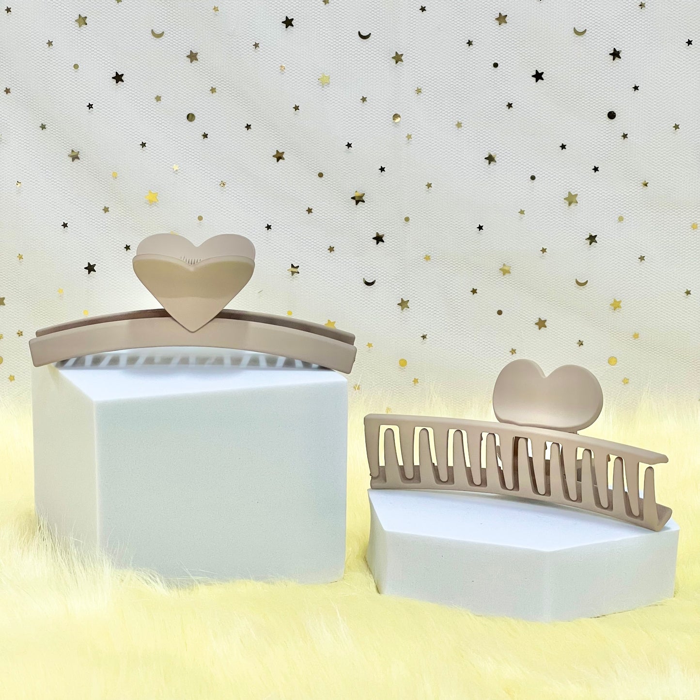 Matte Claw Clip: Crown Heart Claw Clip