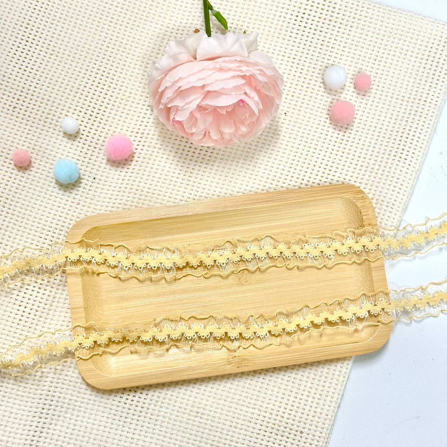 100cm Lace Ribbon: Yellow
