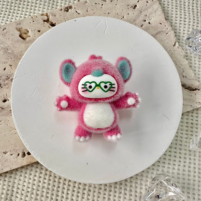 Velvet Beads: Kitty x Stitch