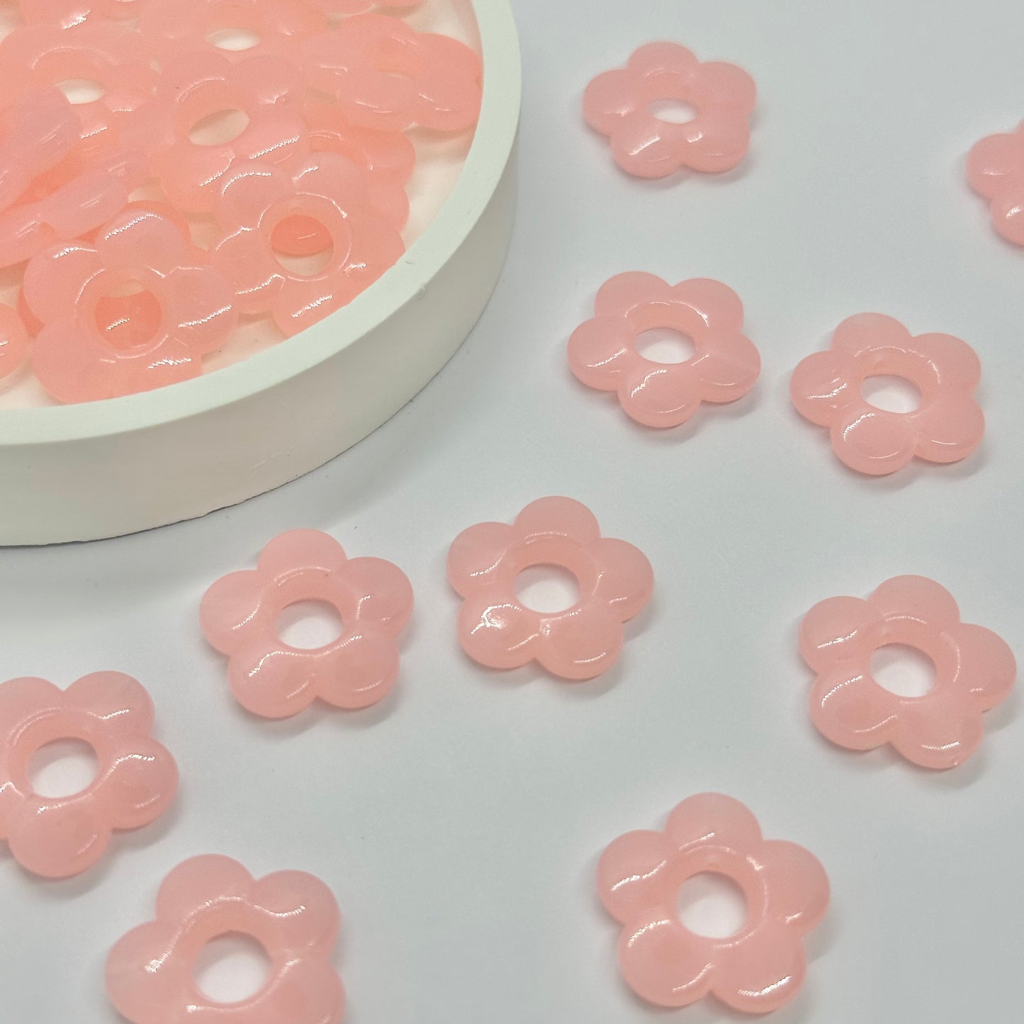 Acrylic Beads: Pastel Flower (Clear)