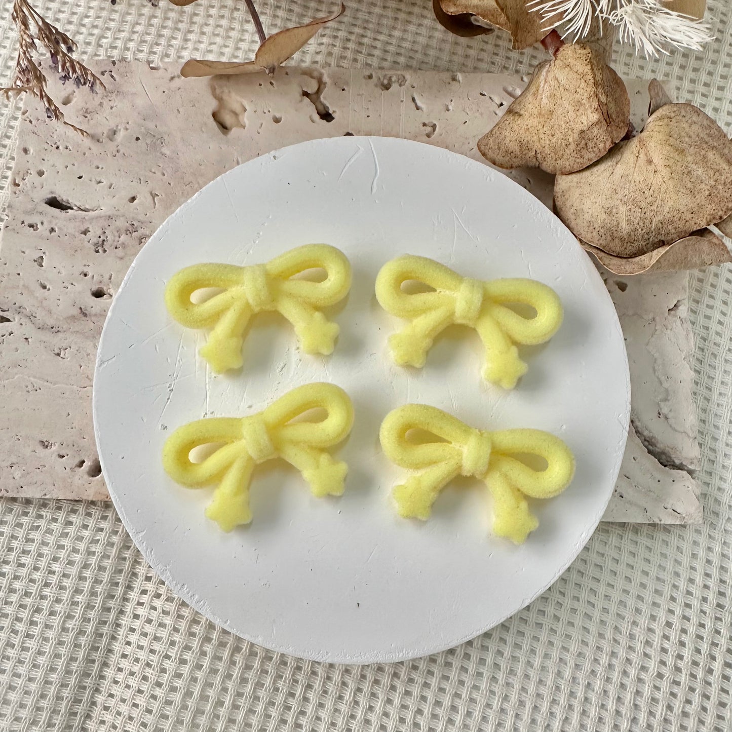 Velvet Beads: Ribbons (Assorted Colors)