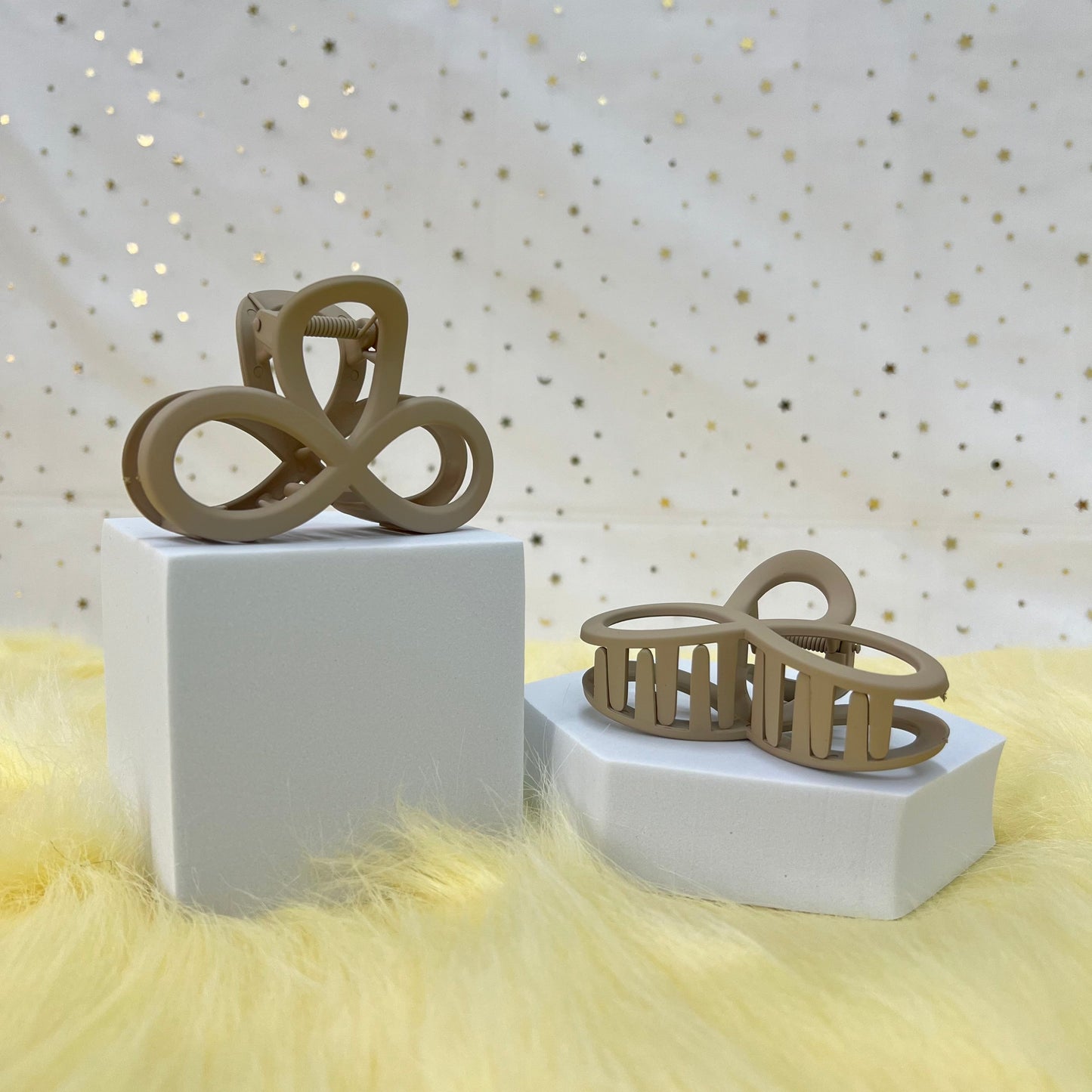 Matte Claw Clip: Ribbon